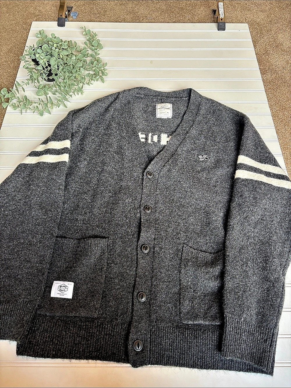 Chocoolate BLK DEPT. Striped Cardigan Gray & Black XL